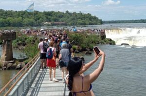 Puerto Iguazú lidera lidera las búsquedas en el inicio del Hot Sale 2025