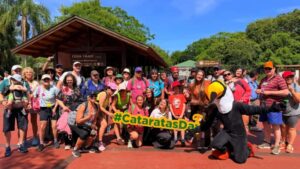 Miles de turistas celebran el 14° aniversario del #CataratasDay en Puerto Iguazú