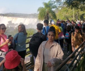 Cataratas y los eventos provinciales impulsaron un sólido movimiento turístico en Misiones