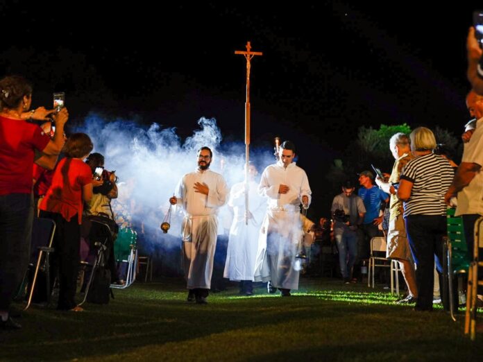 Semana Santa en Misiones: salida grupal a la Misa Popular de San Ignacio con show del Chango Spasiuk