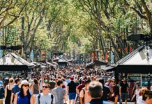 España encabeza el rechazo al turismo masivo en Europa, según un estudio internacional